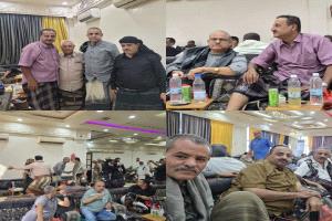 جموع غفيرة تقدمهم وزير الدفاع ومسؤولين مدنيين وعسكريين وسياسيين يقدمون واجب العزاء للواء عبدالحكيم موسى الشعيبي بوفاة أخيه