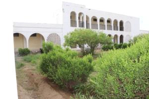 معهد الدكتور أمين ناشر في أبين… صرحٌ علمي يصارع التحديات ويصنع الكوادر الصحية