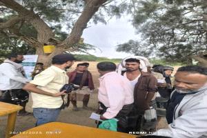 توزيع مبالغ مالية لعدد من المناطق في خنفر