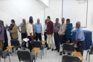 مدير عام مكتب الصحة يتفقد اللمسات الأخيرة لافتتاح قاعتي التدريب في مستشفى الأمراض النفسية والعصبية بعدن