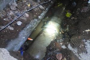 السلطة المحلية بالتواهي تدين عملية تخريب متعمد لشبكة الصرف الصحي