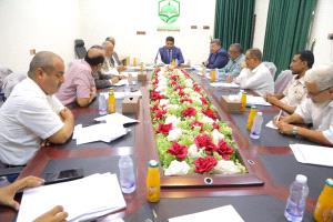 رئيس جامعة المهرة يترأس الاجتماع الاعتيادي لمجلس الجامعة لدورته الثانية للعام الجامعي 2025–2026م