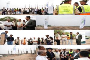 فريق مؤسسة المياه وإدارة المشروع يتفقدون سير أعمال مشروع تعزيز الأمن المائي بالطاقة المتجددة بعدن