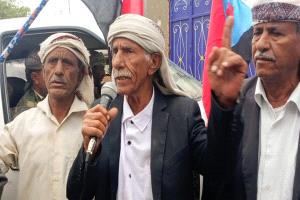 رئيس انتقالي مودية من مخيم الاعتصام بالمنطقة الوسطى بأبين يؤكد وقوف أبناء المنطقة الوسطى إلى جانب قواتنا الجنوبية