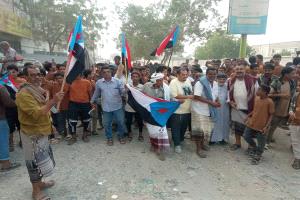 خنفر تشهد تظاهرة جماهيرية حاشدة تأييداً لأبناء حضرموت في تحرير الوادي والصحراء .