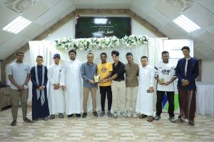 رئيس إتحاد الملتقيات يشارك مؤسسة متطوعون اختتام مشروع رسالة سلام تزاماً مع اليوم العالمي للتطوع (5 ديسمبر)