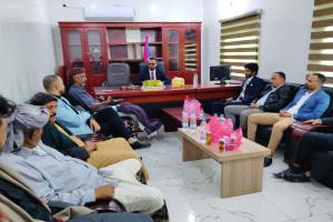 إتمام عملية الاستلام والتسليم بين المدير العام السلف  والخلف لميناء شحن البري  بالمهرة