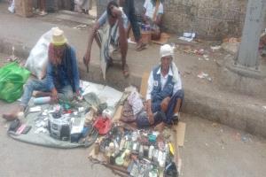 العم  محمد عيده..  بين سوق الشيخ عثمان وقسوة الأيام