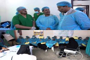 محافظ أبين يدشن فعاليات المخيم الطبي المجاني بباتيس