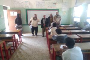 مدير تربية لودر يواصل زياراته الميدانية لتفقد سير اختبارات الفصل الدراسي الأول