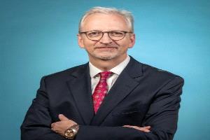 السفير الألماني يؤكد التزام برلين بوحدة اليمن ودعم مجلس القيادة الرئاسي