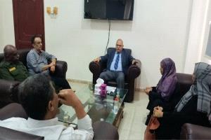 البيشي يلتقي قائد حراسة المنشآت بإدارة أمن عدن العميد محمد السمنتر