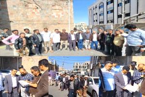 تعز.. تسليم موقع مشروع إعادة تأهيل شبكة الصرف الصحي بحي الجمهوري بتكلفة 55 ألف دولار