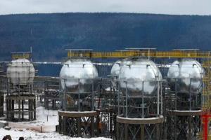 روسيا تخطط لزيادة صادرات الغاز البترولي المسال إلى الصين 40 % في 2026