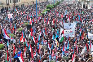 مليونية عتق ترسم مشهد الاصطفاف الجنوبي وتجدّد مطلب استعادة الدولة