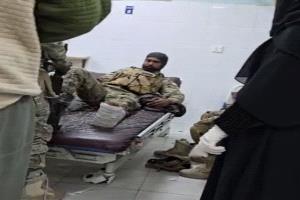 مسلحون يهاجمون نقاطًا عسكرية شرق الشحر واشتباكات تسفر عن قتلى وجرحى