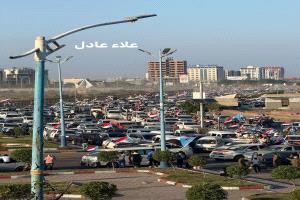 حشود كبيرة لأبناء الضالع تتجه نحو ساحة العروض بعدن