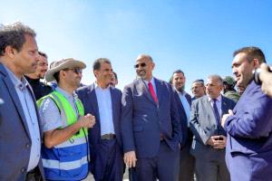 الزُبيدي يطّلع على سير العمل في مشروع سد حسان بمحافظة أبين