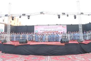 بدعم من دولة الكويت الشقيقة.. مؤسسة كويت الخير للتنمية تزف 400 عريس وعروس بساحل حضرموت