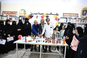 ختام ناجح لدورة الرسم بالأكريليك في مدرسة الشهيدة نعمة رسام بتعز