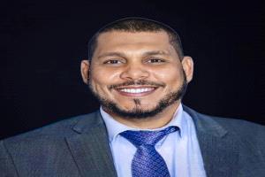 عاجل : محافظ سقطرى رأفت الثقلي يعلن تأييده للمجلس الانتقالي الجنوبي والتزامه بتوجيهاته