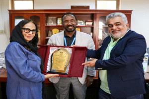 نائب وزير التخطيط يلتقي مديرة مكتب برنامج الأغذية العالمي بمناسبة انتهاء فترة عملها