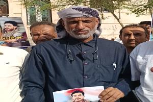 وكيل محافظة شبوة السليماني من ساحة المحكمة الجزائية بالمكلا: تأجيل جلسات التقاضي مرفوض وتماطل يثير التساؤل