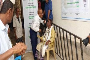 بدعم العون المباشر.. مؤسسة العيون الطبية تدشن المخيم الطبي لإزالة المياه البيضاء