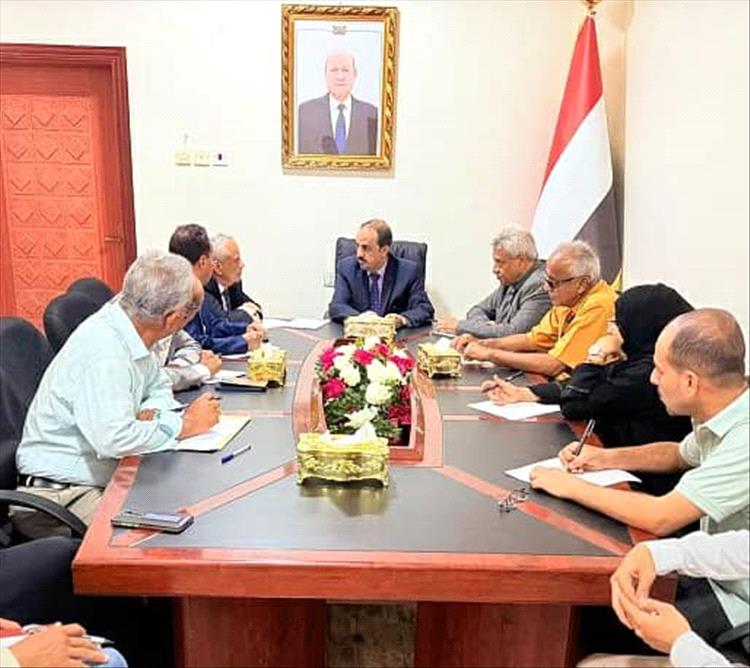 بإشراف الوزير الإرياني وحضور وكيل محافظة عدن "محمد سعيد سالم".. عدن تدشن خطة لتأهيل السياحة وإعادة وهج الفنادق