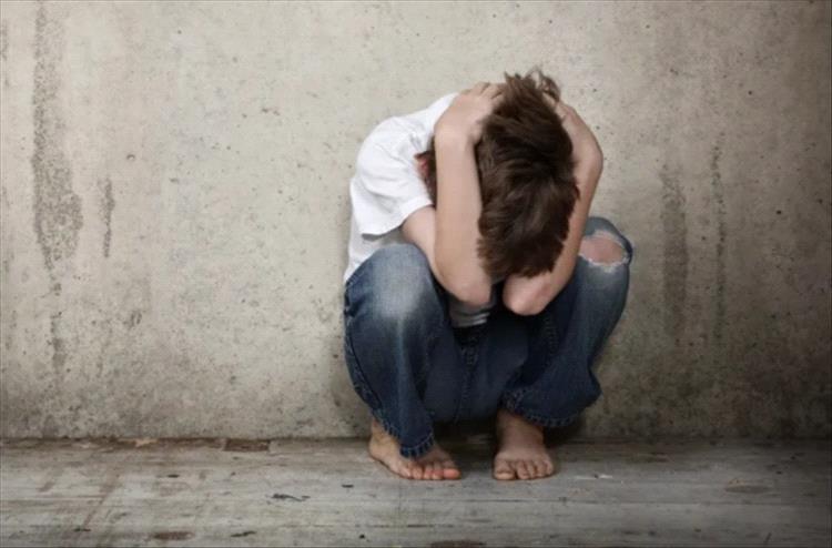 مسؤولة أممية: موجة "غير مسبوقة" من العنف ضد الأطفال والتكنولوجيا تسهّل الجرائم