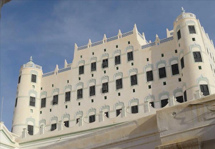 البرنامج السعودي لإعمار اليمن يرمّم «قصر سيئون» التاريخي في حضرموت