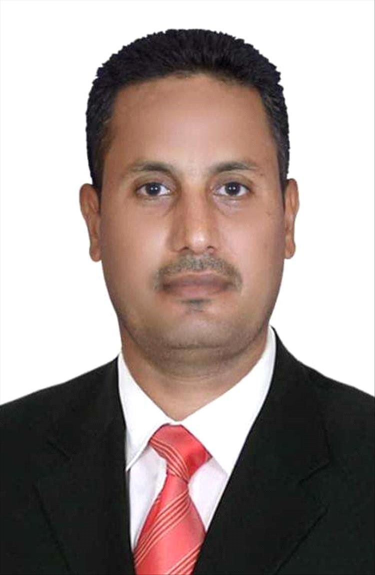 خبير نفطي يطالب الحكومة بنقل النفط الخام إلى كهرباء عدن عبر البحر