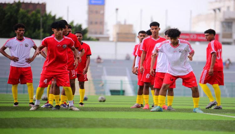 المنتخب الوطني للشباب يبدأ تدريباته في صنعاء استعداداً للبطولة الخليجية