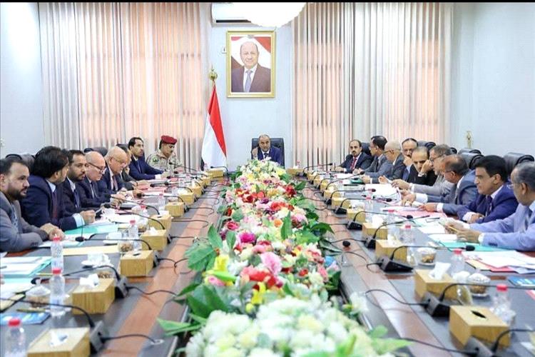 بن بريك يؤكد أهمية الشراكة مع القطاع الخاص ويحث على دعم الطاقة المتجددة لإنقاذ قطاع الكهرباء في اليمن