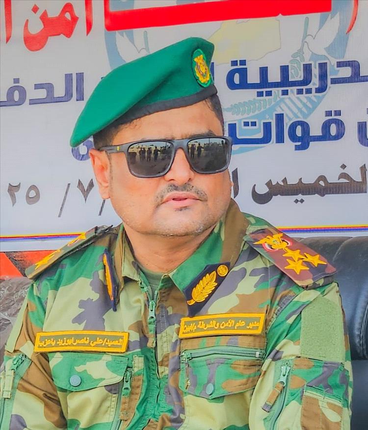 مدير عام أمن محافظة أبين يعزي في وفاة الشيخ العميد مسعود علي راجح
