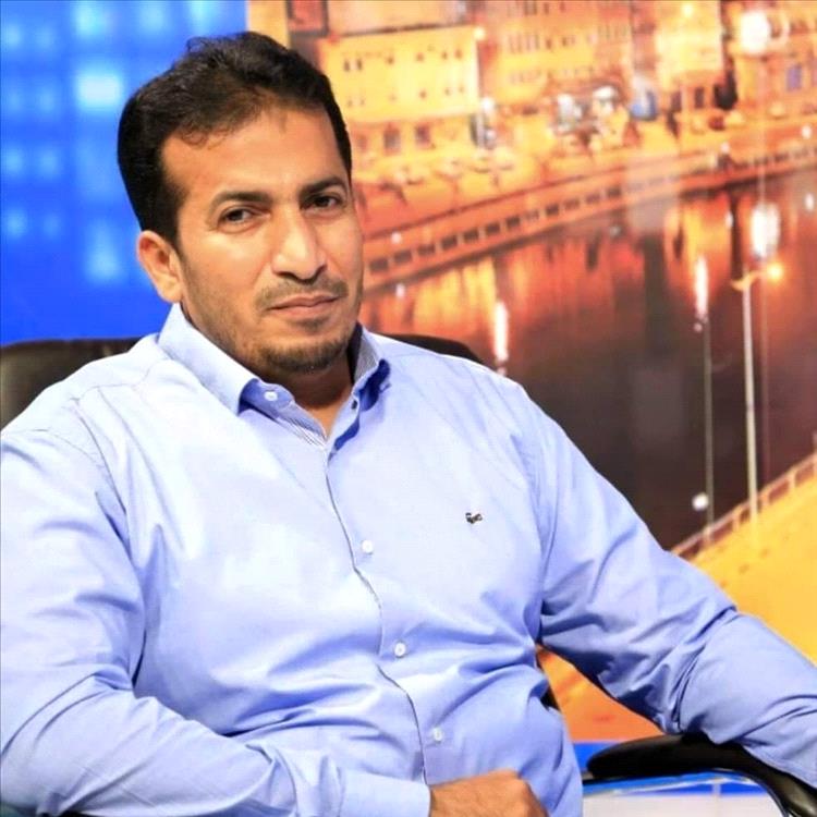 السياسي علي الأحمدي يهاجم يحيى الثلايا: الإساءة لآل بيت النبي مرفوضة وخدمة للانقلاب