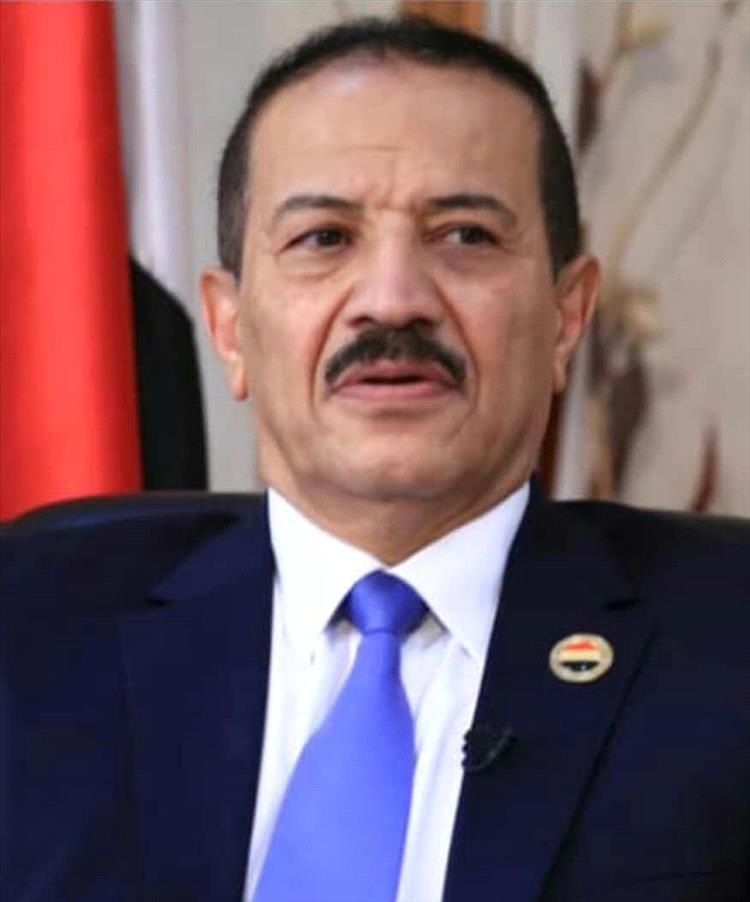 عاجل:مصدر بمطار عدن الدولي: احتجاز وزير خارجية الحوثيين السابق هشام شرف أثناء محاولته مغادرة البلاد