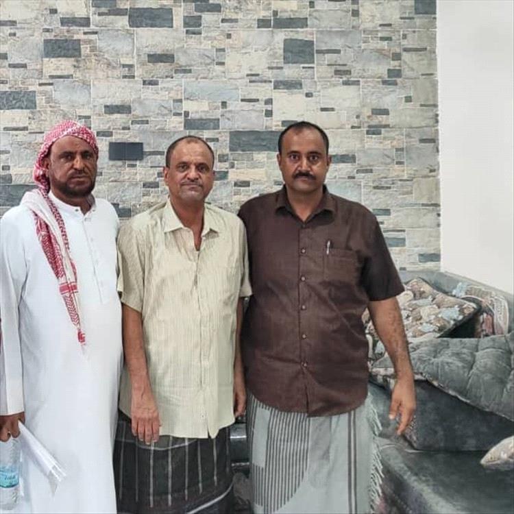 اللواء الركن شلال علي شايع يلتقي مدير عام مديرية قعطبة ويبحثان قضايا أمنية وتنموية هامة