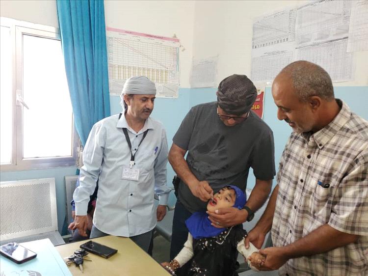 مديرية الشعيب تدشّن الحملة الوطنية
 الطارئة للتحصين ضد شلل الأطفال