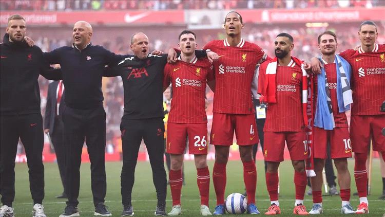 لماذا يلعب ليفربول بقميص الموسم الماضي في ودية بريستون؟