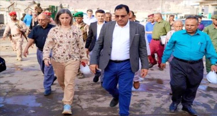 بدعم دولي.. وزير الزراعة والبنك الدولي يتفقدان مشروع تأهيل مركز الإنزال السمكي في المعلا بعدن