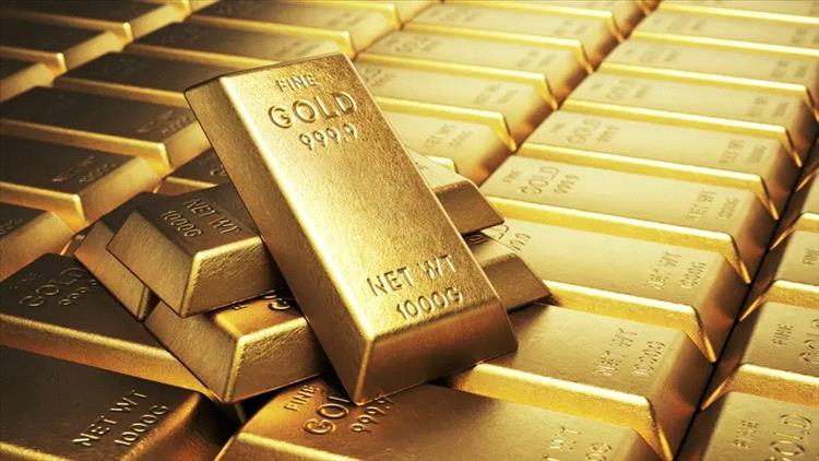 تراجع أسعار الذهب مع صعود الدولار وتوضيح ترامب موقفه من باول