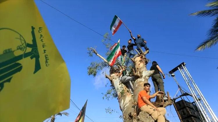 "إيران تتجه لإعادة تسليح حزب الله والحوثيين".. تقرير أميركي يكشف