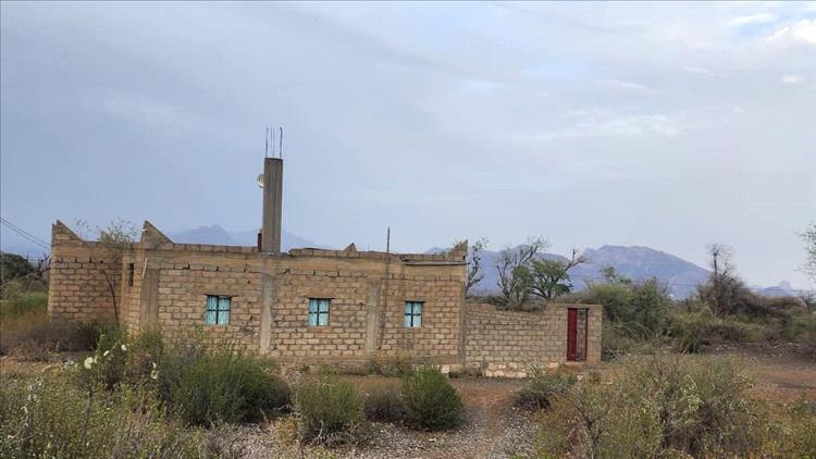 دعوة لأهل الخير ورجال الأعمال للمساهمة في توفير سجاد لمسجد في أبين