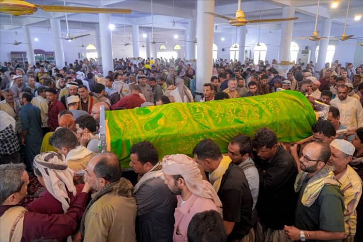 شبوة : تشييع مهيب للشخصية الاجتماعية والرياضية أحمد الجبيلي في موكب حزين بمشاركة رسمية ومجتمعية واسعة