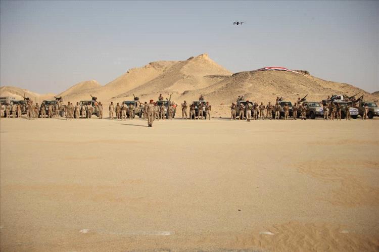 قائد المنطقة العسكرية الأولى يتفقد اللواء 11 حرس حدود في رماه ضمن خطة لتعزيز الأمن الصحراوي