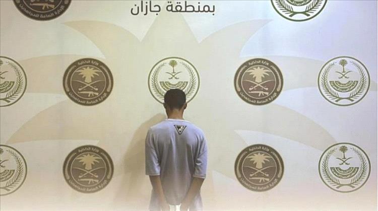 القبض على يمني لنقله 13 مخالفًا في جازان.. عقوبات قاسية بانتظاره
