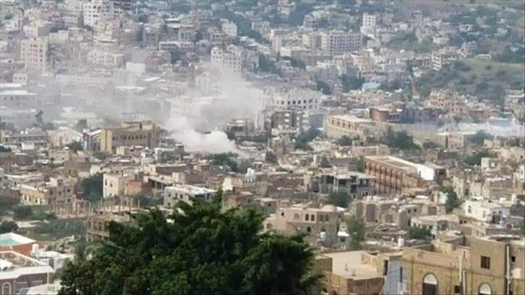 مجزرة جديدة في تعز.. قصف حوثي يقتل طفلة ويجرح شقيقها بغرب المحافظة