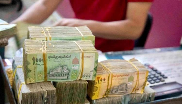 جمعية صرافي عدن تصدر تعميمًا صارمًا لضبط سوق العملات الأجنبية
