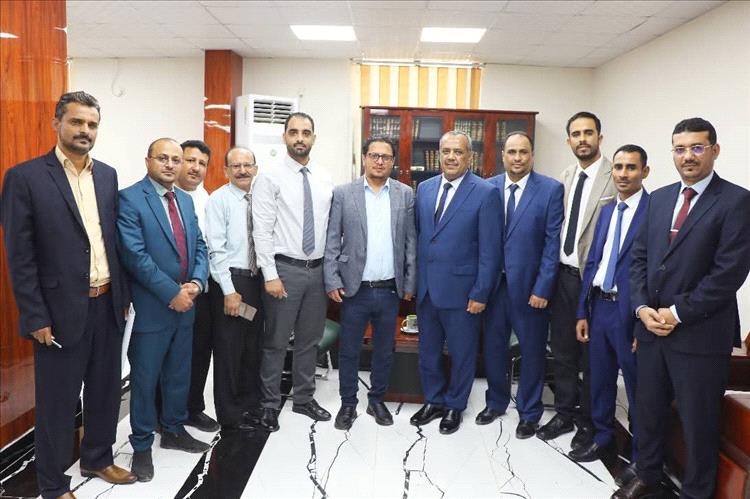 مراسم تسليم واستلام المهام بين أمين عام مجلس القضاء الأعلى السابق والحالي